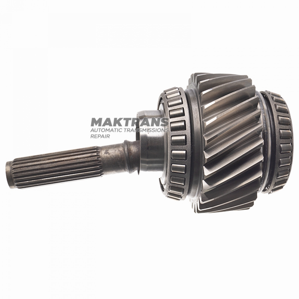 The output shaft with the cardan joint of the integrated transfer