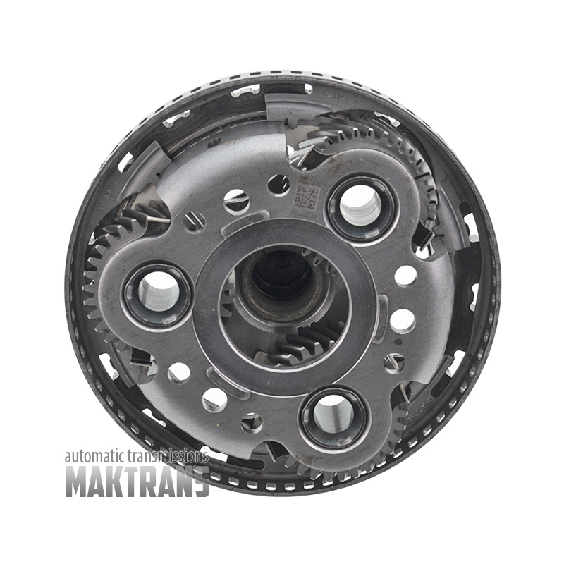Output shaft [total shaft height 265 mm] and planetary No.4 [3 pinion gears] GENERAL MOTORS 10L90 [3 satellites (31 teeth), 32 splines (outer Ø 34.85 m), spline length 136 mm]