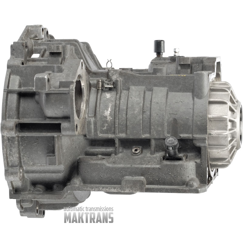 Transmission housing VAG 01M 01M321105L / [15 teeth on differential drive shaft]