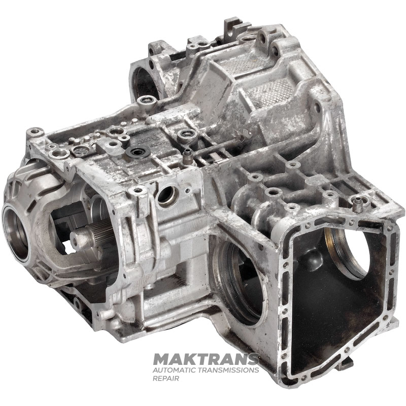 Transmission housing VAG 01M 01M321105L / [16 teeth on differential drive shaft]