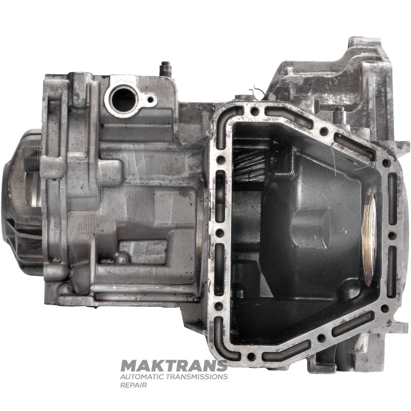 Transmission housing VAG 01M 01M321105L / [16 teeth on differential drive shaft]