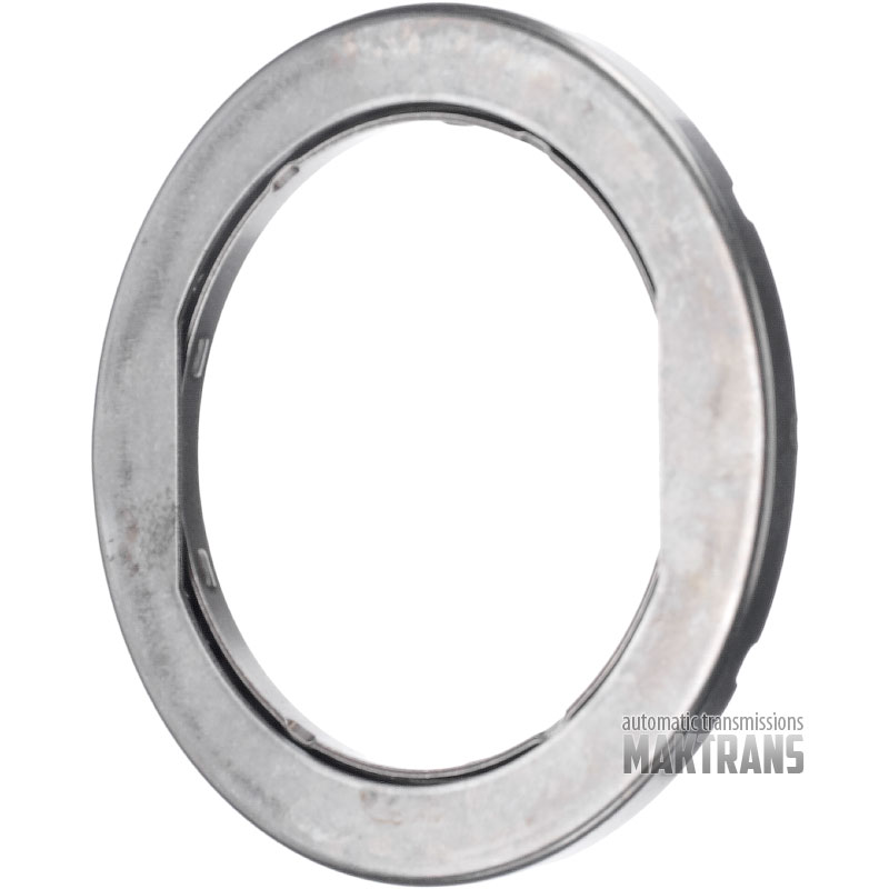 Torque converter thrust needle bearing 722.6 (OD 76mm x ID 55mm x TH 5mm) is installed between the reactor wheel and turbine wheel