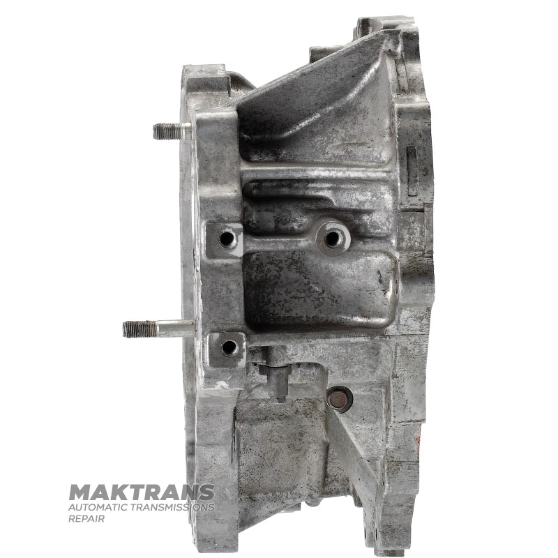 Front housing TOYOTA U151F (4WD), 3 fasteners on the end — 3510542031, 3510542030 (TOYOTA RAV4, Engine 2GRFE, 3.5L)