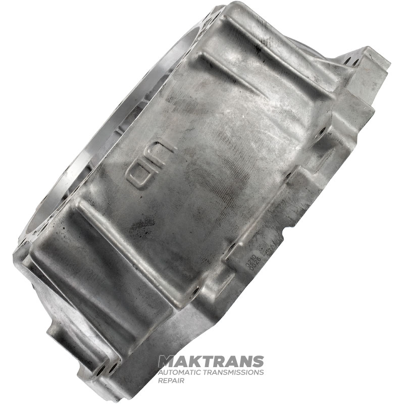 Front housing TOYOTA A750E (for engines 2UZFE, 4.7L) — 3511160130, 351110C020 (also used on transmission 35010-0C050), marking UD