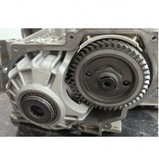 Main pair assembled with housing VAG 01M FDC 01M321105L - 68 (differential gear) / 15 (differential drive shaft)
