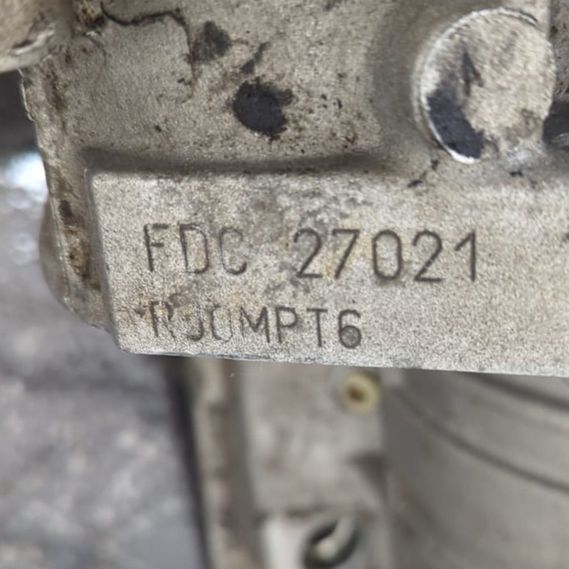 Main pair assembled with housing VAG 01M FDC 01M321105L - 68 (differential gear) / 15 (differential drive shaft)