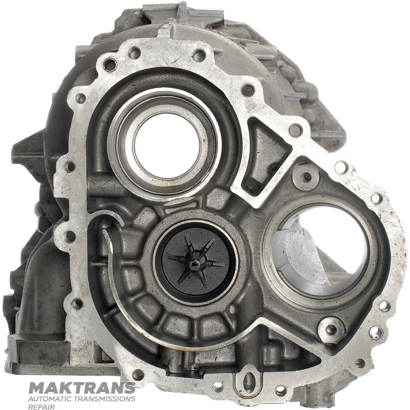 Center housing ZF 8HP65A 1109 400 365, 1103 301 367 - with oil channel between front differential / Torsen differential