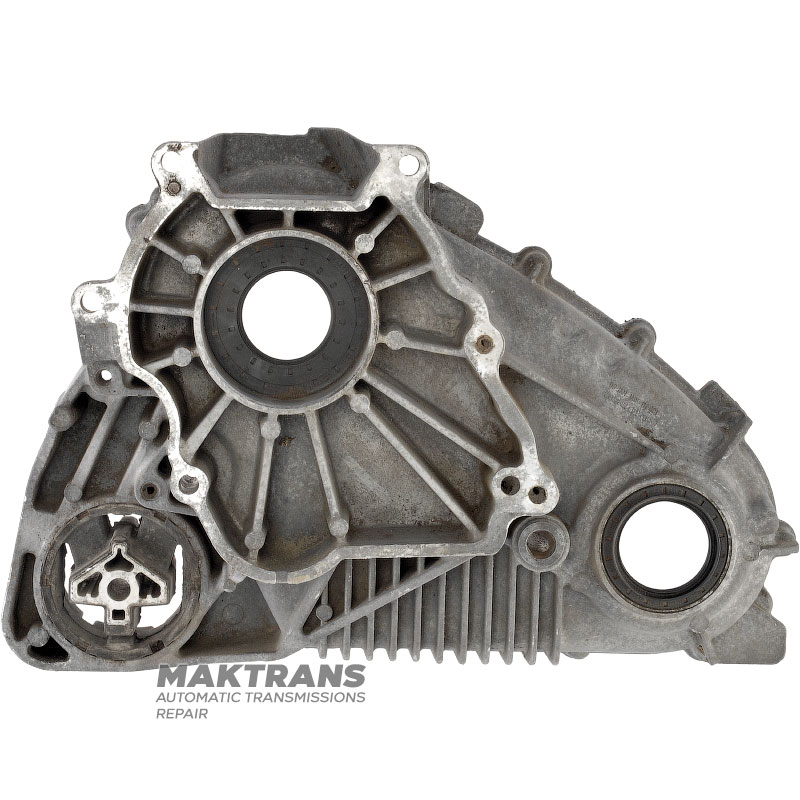 BMW ATC700 Transfer Case Front Housing 8583225141 — (Housing Width 104.65 mm)