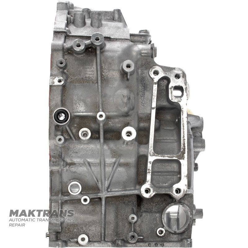 Rear housing of transmission TOYOTA UA80E UA80F — (empty, without parking mechanism) 3510406050 3510448030 3510448040