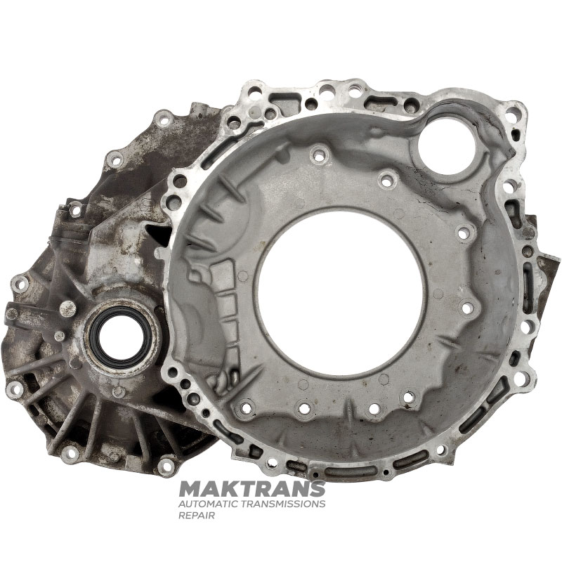 Front housing (2WD) TOYOTA U151E — 3510528012, 3510528013