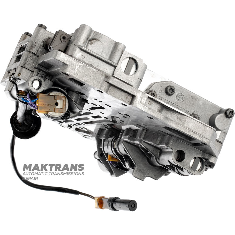 Valve body complete with solenoids ZF 4HP22 (used, not tested) — separator plate 086, 7-pin connector (1043428071, 1043428090, 1043428072, 1043428081, 1043428065)
