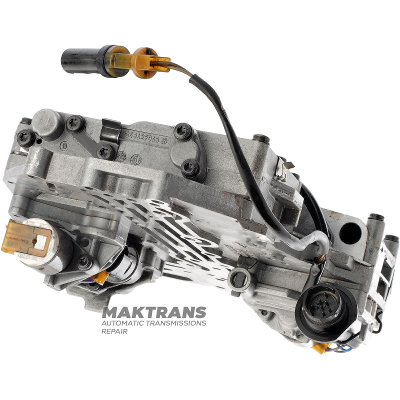 Valve body complete with solenoids ZF 4HP22 (used, not tested) — separator plate 086, 7-pin connector (1043428071, 1043428090, 1043428072, 1043428081, 1043428065)