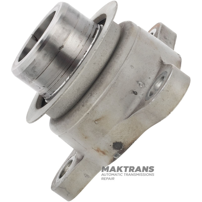 BorgWarner BW4440 Transfer Case Rear Flange, 68055339AA, 68055339AA - 3 Mounting Holes (Int.Ø 12.20mm), 30 Splines, (CHRYSLER 300 V6 3.6L, 845RFE Transmission)