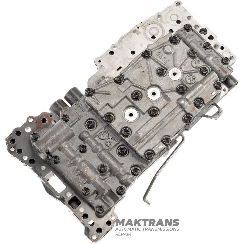 Valve body (used, untested) complete with solenoids TOYOTA / LEXUS A750 (separator plate T02) - removed from transmission marked 3501060A50, 35010-60A50 (Lexus GХ470 2003, UZJ120, 2UZFE)