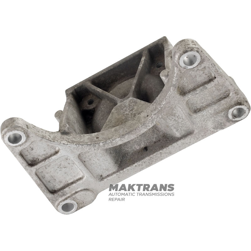 Mounting bracket, rear ZF 8HP70, 870RE, 8HP45, 845RE, 850RE — 68146569AB