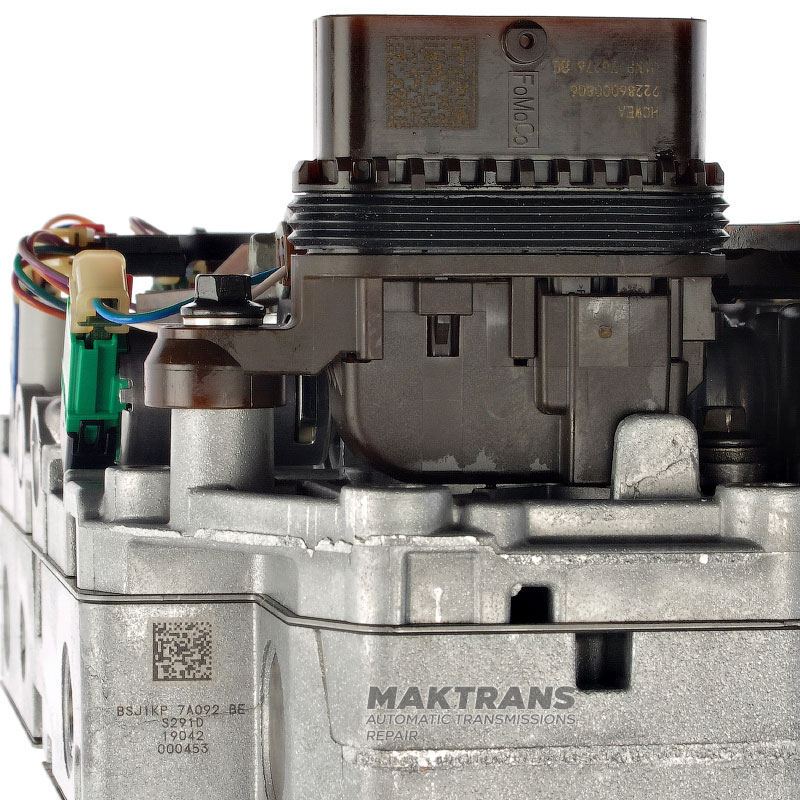 Valve body assembly with solenoids FORD 8F24 - separator plates J1KP-7Z490-DF, J1KP-7J236-CJ