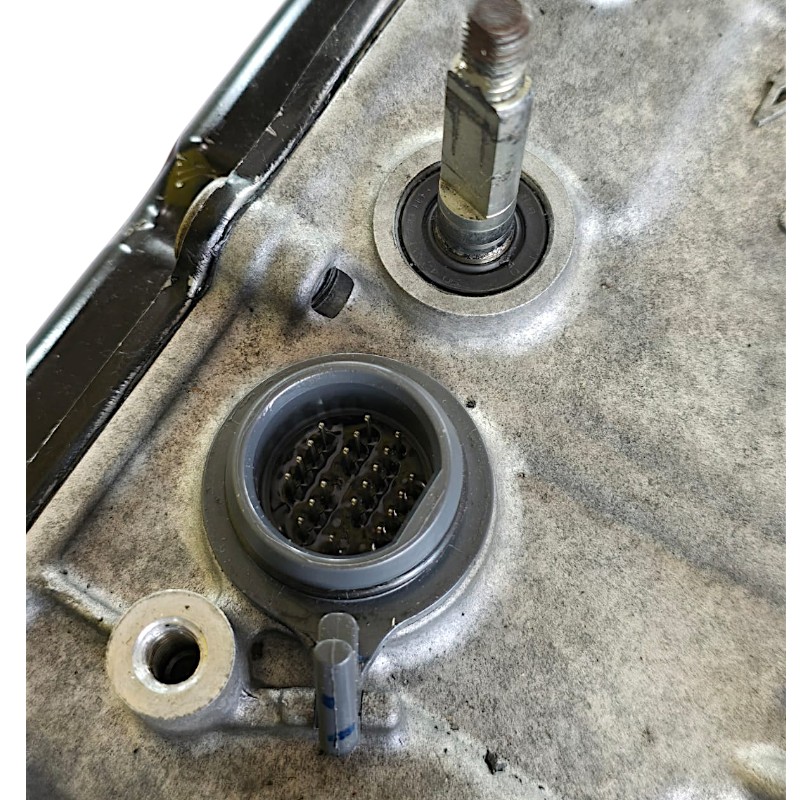Refurbished (road tested) AISIN WARNER TF-80SC Gen1 (2WD) transmission - transmission number 31256205